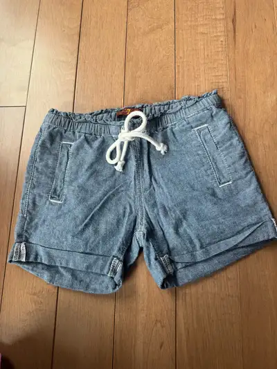 girls jeans shorts size6 like new pick up by callingwood, View more