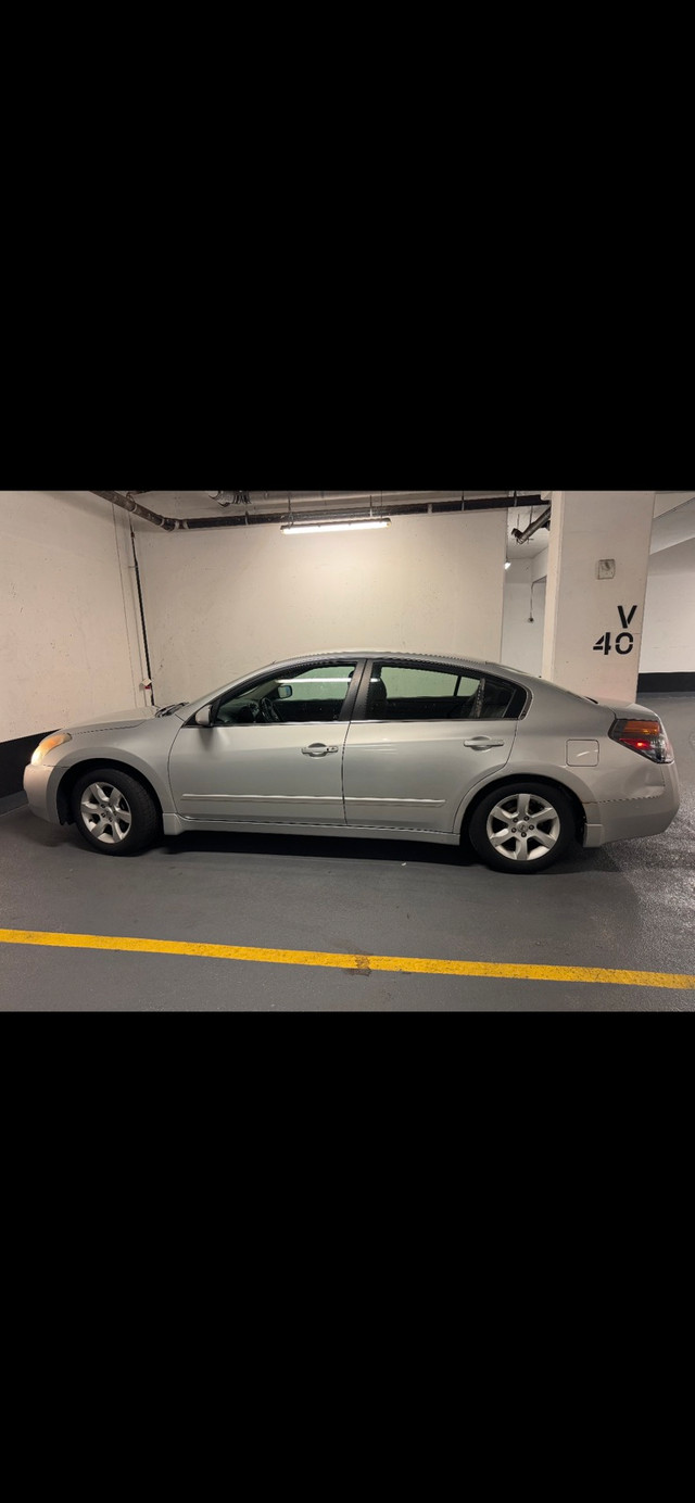2009 Nissan Altima  in Cars & Trucks in Mississauga / Peel Region - Image 2