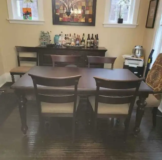 Bombay Dining Room Set in Dining Tables & Sets in London - Image 4