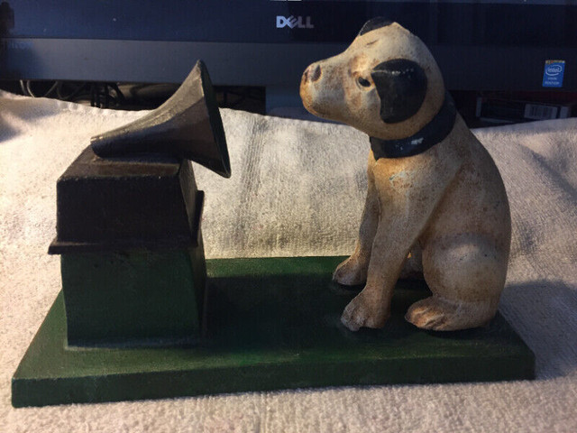 Antique/Vintage Cast Iron RCA Victor Dog & Phonograph Figure in Arts & Collectibles in Oshawa / Durham Region - Image 2