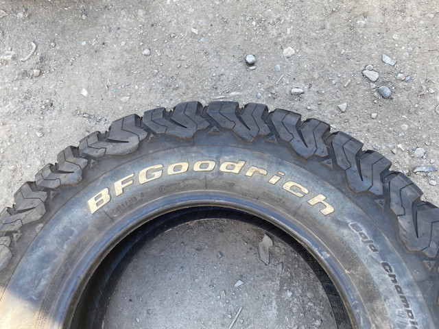 One BF Goodrich 265/70R17 tire in Tires & Rims in Penticton - Image 3