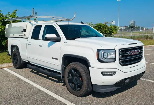 GMC Sierra 1500 Élevation 2019 V8 5.3L 4x4 – 89,000km – Spacekap63008303148929121