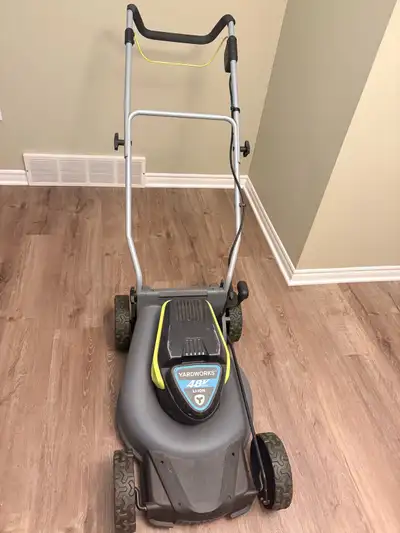 Keep your lawn looking pristine with this pre-owned Yardworks 48V Max lithium-ion cordless lawn mowe...