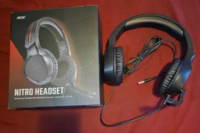 Acer Nitro Gaming Headset – PS4 / Xbox / PC – Like New, View more