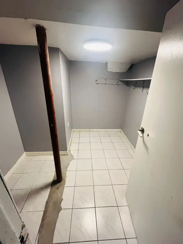 FURNISHED SINGLE ROOM AVAILABLE NEAR SQUARE ONE MISSISSAUGA