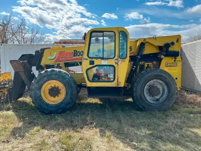 Carelift Zoom Boom 10055 telehandler Model: ZB10055 Engine: Cummins Year: 2001 Hours: 10411 Reach: 5...