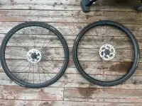 Devox Road Bike Disc Wheelset + Tires