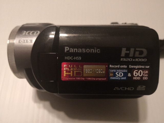 Panasonic HDC-HS9 1920x1080 3 CCD Video Camcorder Made in Japan in Cameras & Camcorders in Moncton - Image 2