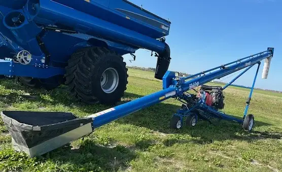 Brandt 1042A 10"x42' Auger (2020) in Other in Portage la Prairie - Image 2