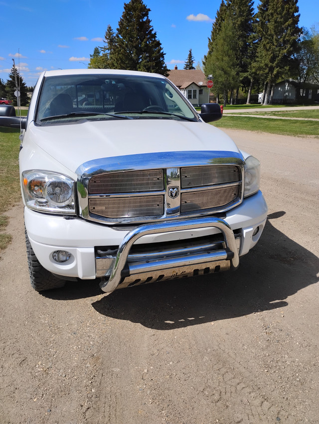 2007 Dodge Ram 350 in Cars & Trucks in Prince Albert - Image 2
