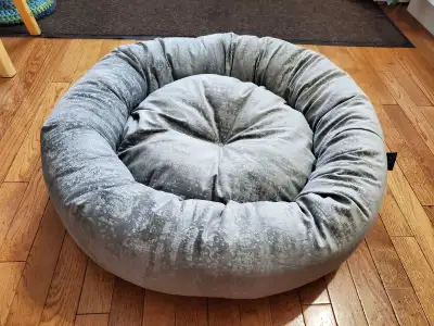 Brand new, super cozy and plush dog bed, View more