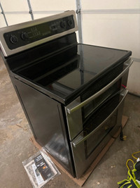 Whirlpool Double Oven stove