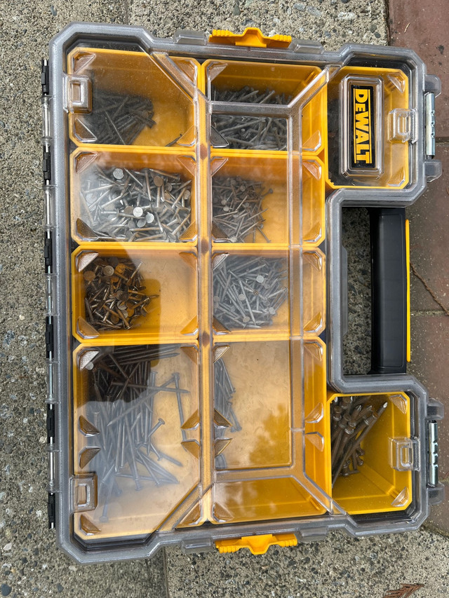 DeWalt carrying case in Hand Tools in Burnaby/New Westminster - Image 2