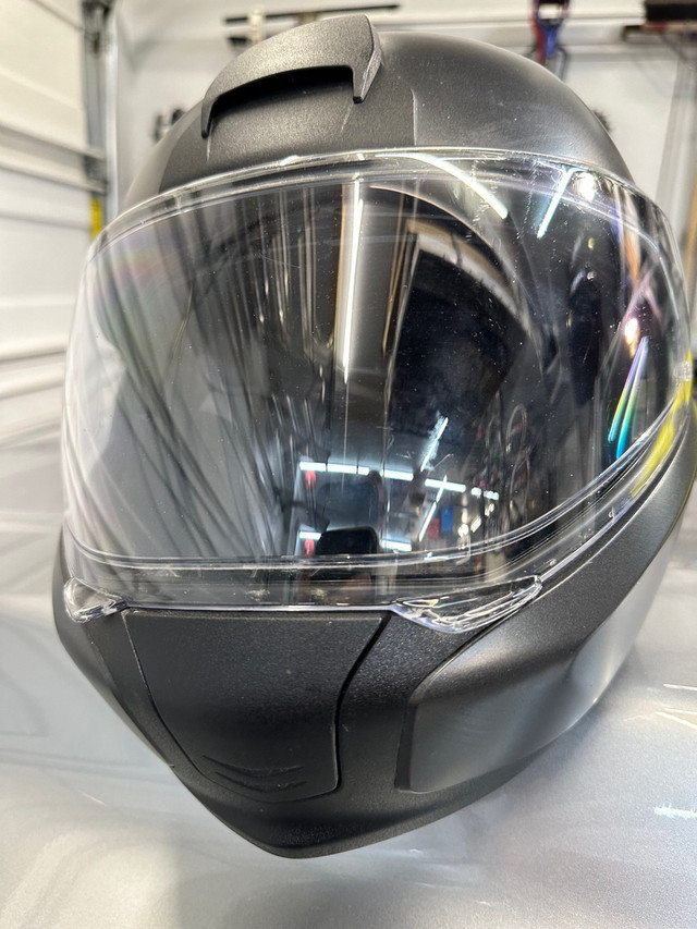 BMW Modular motorcycle Helmet 56/57 in Motorcycle Parts & Accessories in Calgary - Image 2