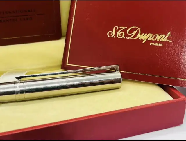 St Dupont Stylo  Or 750 18k in Arts & Collectibles in City of Montréal - Image 5