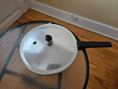 Autocuiseur PRESTO, View more