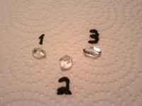 3 DIAMANTS Brut pour 8 carats en tout , a VENDRE ou a ÉCHANGER .