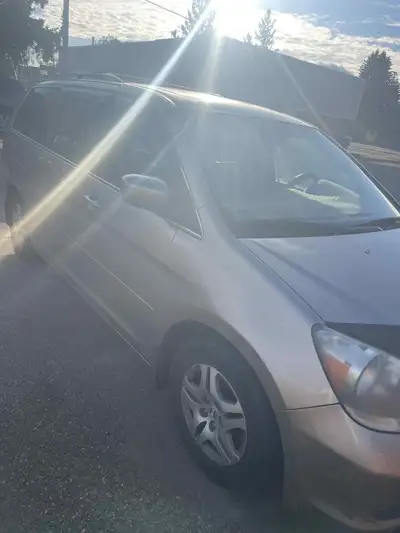 Selling my 2005 Honda Odyssey, a reliable minivan with all the space you need for family or cargo. T...