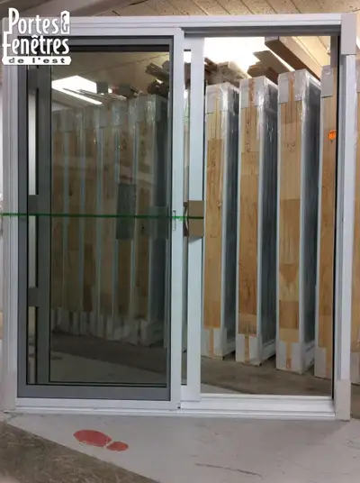 6PP Porte Patio PVC Verre Low-E Blanc Énergie Star 70 1/2 X 81, View more