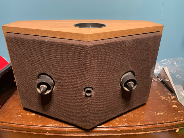 Bose 901 series 6 in Speakers in Saskatoon - Image 4