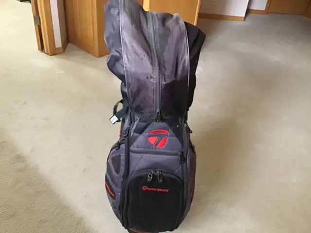 Taylormade Golf Bag and Miscellaneous Clubs in Golf in Calgary - Image 3