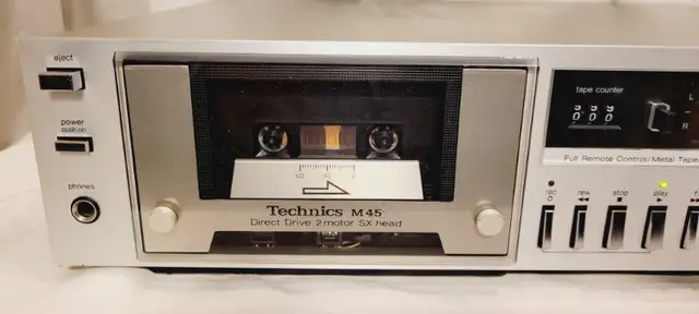 technics direct drive  RS-M45 Cassette Deck in Stereo Systems & Home Theatre in Mississauga / Peel Region - Image 3