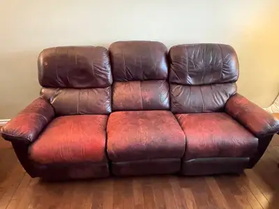 You can sit on it. It reclines. Not much more to say. Leather is faded. Maybe not as comfy as it was...
