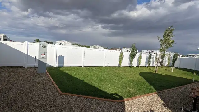 fence and deck install590081410299351046