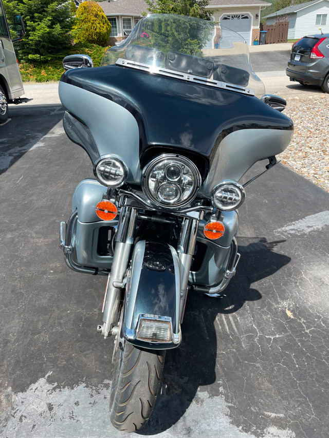 2012 Harley Davidson Ultra Classic LTD in Touring in Kelowna - Image 2