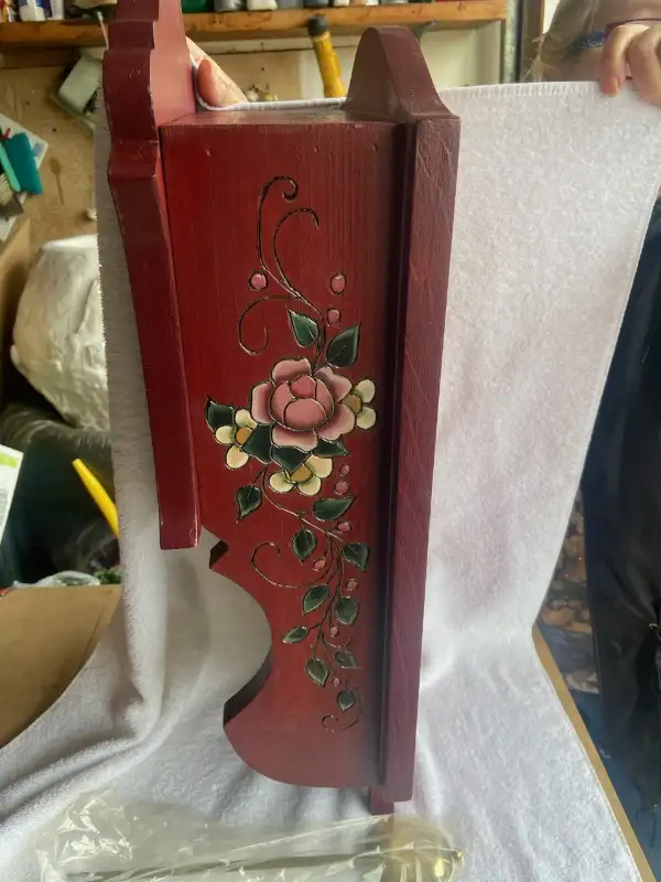 NEW SOLID WOOD CLOCKNEW ROOSTER  LAMP  & MORE ITEMS in Chairs & Recliners in Mississauga / Peel Region - Image 4