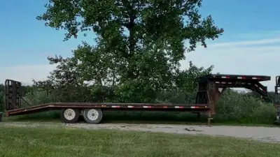 2014 PJ trailer Tool box Everything works, Strong solid trailers Will be saftied
