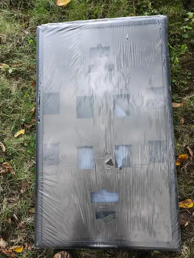 Table avec dessus en verre trempé - neuf, View more