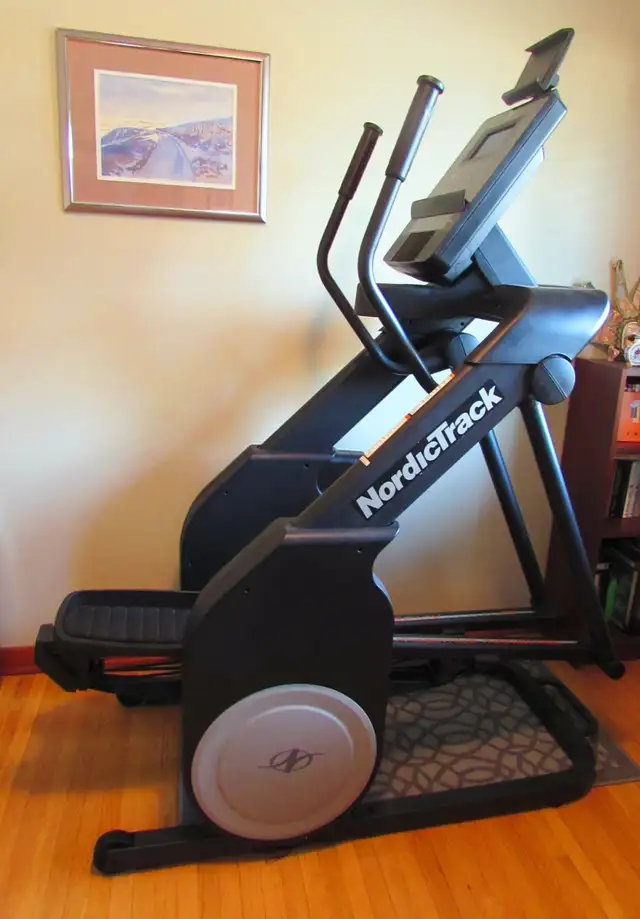 NordicTrack Elliptical in Exercise Equipment in Kingston - Image 2