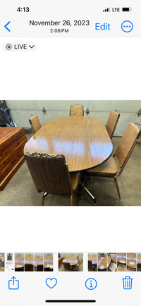 Vintage 1950s dining table W/ extension & 5 chairs 