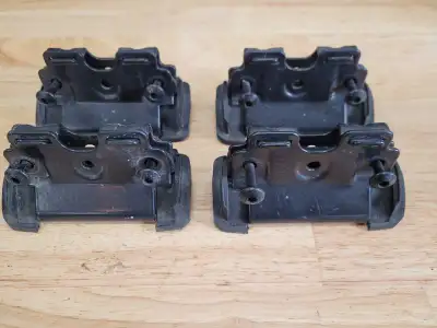 Selling a Thule Rapid Podium fit kit model 4007 which fits Audi A4 Avant Wagon models from 2008 to 2...