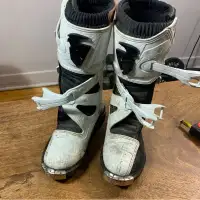 Thor blitz motorcycle boots