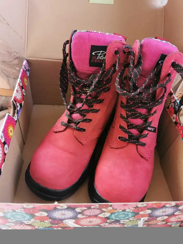 Bottes de travail pour dames in Women's - Shoes in City of Montréal - Image 3