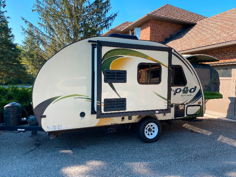 R pod camper 19’ with pop out tent and slideout kitchen Travel