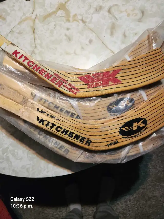 Kitchener Wood Hockey Stick Replacement  in Hockey in Guelph - Image 2