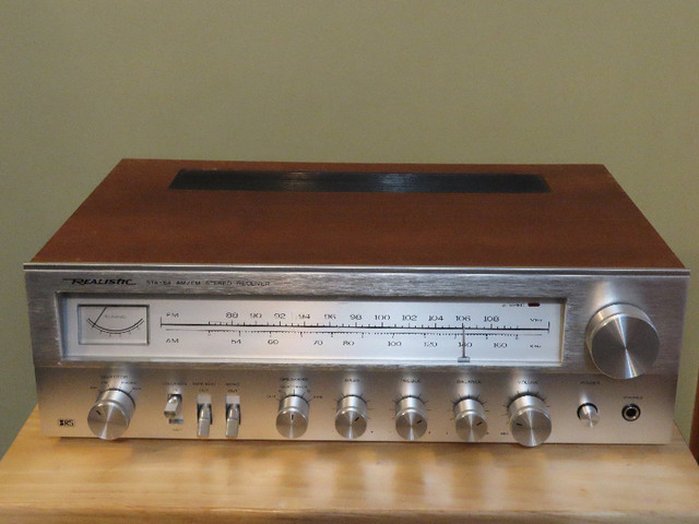 Realistic STA-64 receiver SERVICED 31-2073 in Stereo Systems & Home Theatre in Winnipeg