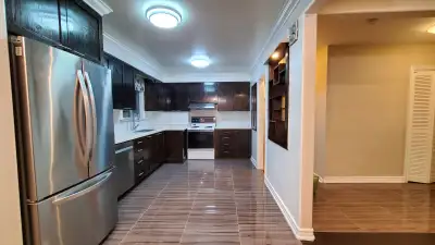 Main floor unit available for lease. Quiet neighbourhood. Approx. 1100+ sq ft space. Preference give...