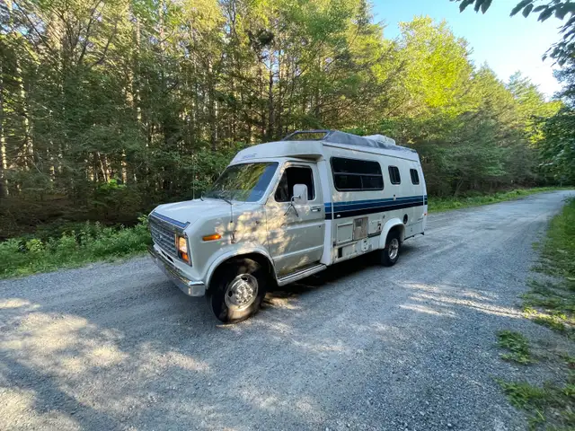 1990 Ford Econoline Motorhome!! in RVs & Motorhomes in Bridgewater - Image 4
