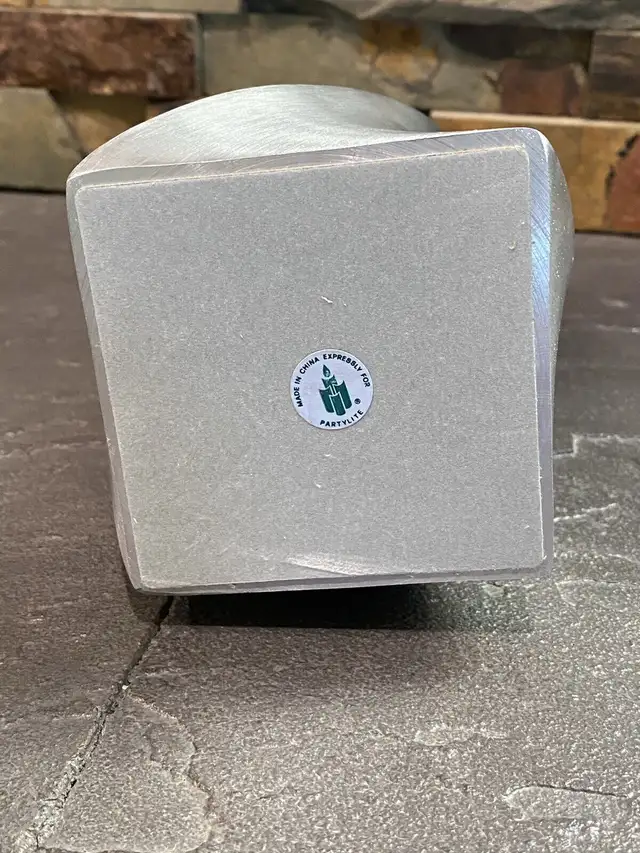 Partylite ~ Set of 3 ~ Phoenix Taper Candle Holders in Home Décor & Accents in Red Deer - Image 5