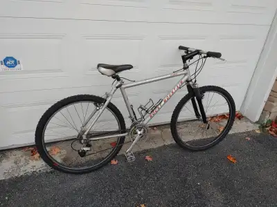 Rocky Mountain Tuned Stratos MTB (18 inch frame), View more