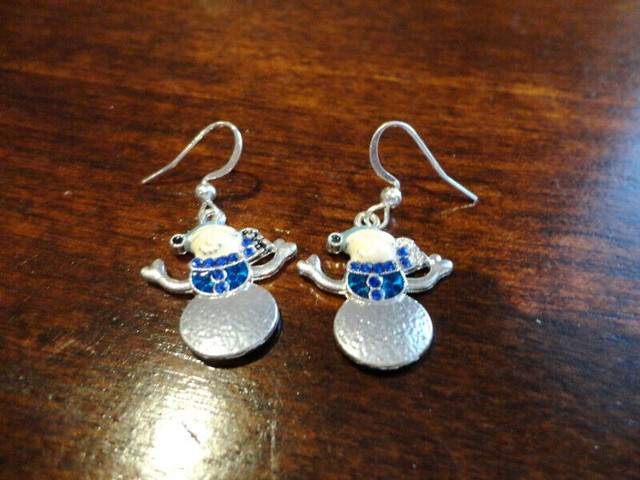 Brand New Sterling Silver Snowman Earrings & Tree Necklace Set in Jewellery & Watches in Kitchener / Waterloo - Image 2