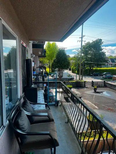 Large sized private Room For Rent (Equivalent to TWO bedrooms)- $900(One person) - $1,295(Couple or...