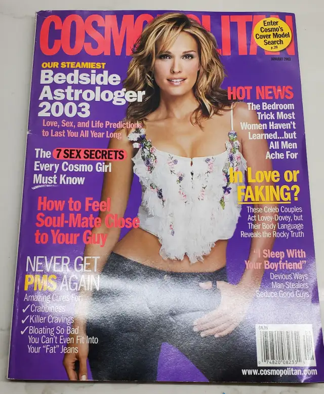 Cosmopolitan Magazine January 2003 Molly Sims, Sarah Wynter, Hug in Magazines in City of Toronto - Image 2