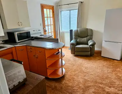 Room Rental in House-University Area-2 Single Rentals