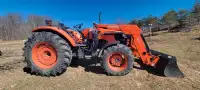 Kubota Loader Tractor M1085