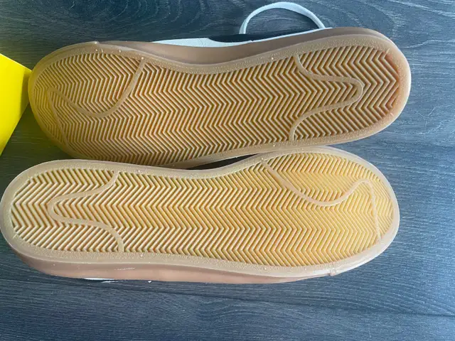Nike Brand New Size 10 Casual Shoes in Men's Shoes in City of Toronto - Image 7